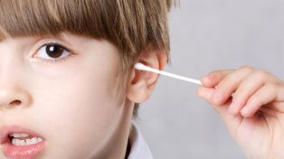 Prohíbieron la venta y el uso de dos marcas de hisopos