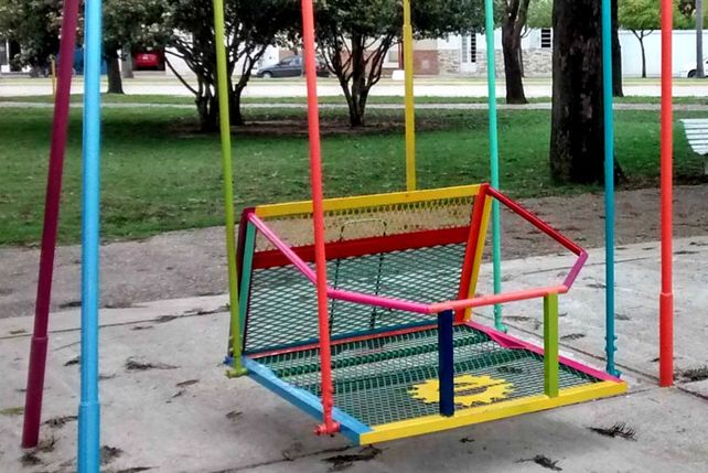 Estudiantes santafesinos que diseñaron una hamaca inclusiva representarán al país