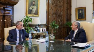 Otra foto de unidad. El presidente recibió en la Rosada al embajador argentino en Brasil.