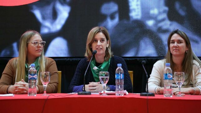 El socialismo se abroquela detrás de la reforma