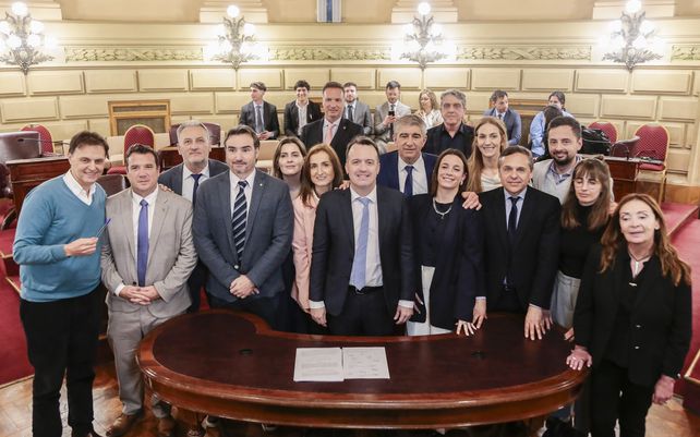 Los integrantes de la comisión Redactora, el ámbito donde se terminó de armar el texto de la nueva Constitución. 