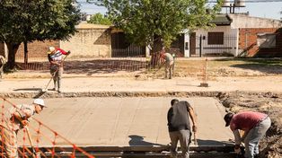 Avanza la recuperación integral de calle Santos Domínguez