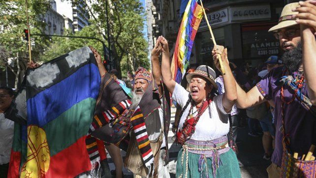 Pueblos originarios repudian considerar este 12 de octubre el Día de la Raza