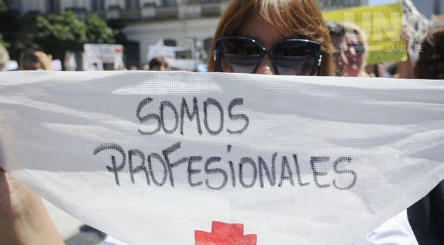 “Hartos” de no ser escuchados, los enfermeros reclamaron en su día
