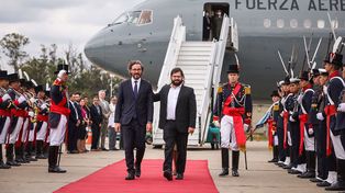 El presidente de Chile, Gabriel Boric, llegó hoy a la Argentina en visita oficial para iniciar una nueva etapa en las relaciones bilaterales.