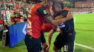 Newells y un triunfazo de corazón valiente: 2 a 0 frente a Banfield