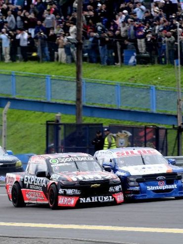 TC Pick Up en el Fangio: un gran espectáculo, mucho público y el primer festejo del campeón
