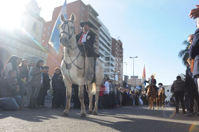 La ciudad vivió los actos por un nuevo aniversario de la Revolución de Mayo