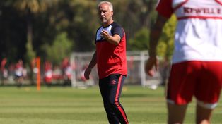 Juntos a la par. El exDT interino Taffarel entrenará a la reserva en el mismo horario.