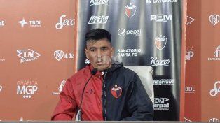 El subcapitán de Colón puso la cara ante el silencio del entrenador, Néstor Gorosito.