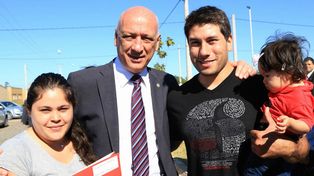 “Con cada entrega de lotes le decimos a los vecinos que se puede seguir soñando”