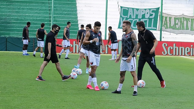 Los hisopados al plantel de Colón dieron todos negativos.
