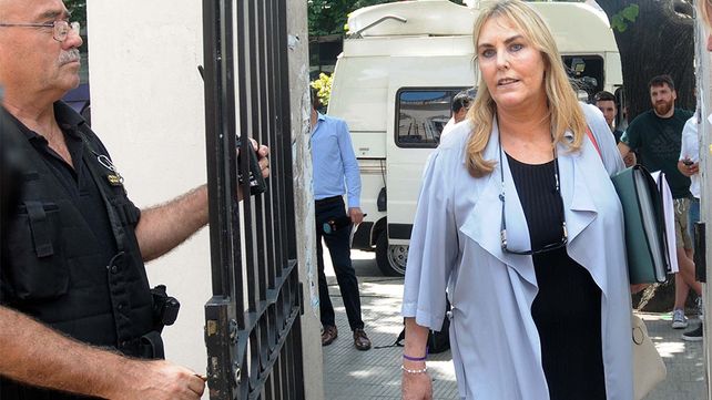 Nahir ahora acusa al padre de haber asesinado a su novio
