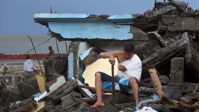 El huracán Matthew devastó Haití y castigó a Cuba en su camino hacia Bahamas y Florida