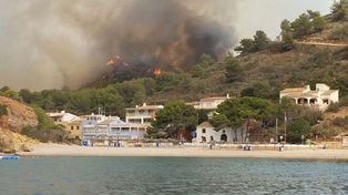 España: Más de 1.400 evacuados por incendios forestales en la Costa Blanca