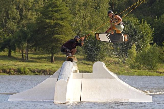 Inauguran el Pampa Cable Park en la previa del Campeonato mundial de Wakeboard