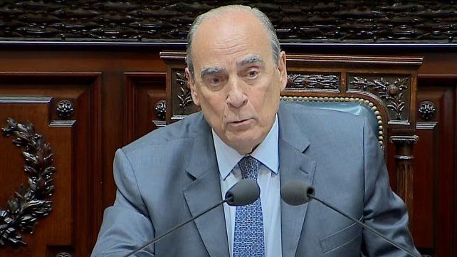 Guillermo Francos negó que la reforma laboral busque una jornada de 12 horas.