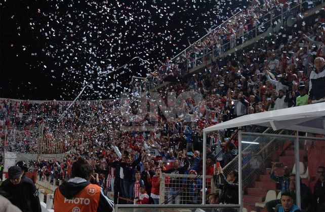 Unión publicó un emotivo video antes de presentar la nueva camiseta