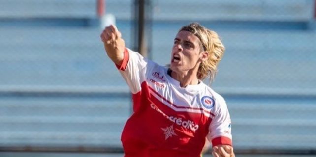 Unión no se da por vencido para tener a Spinelli