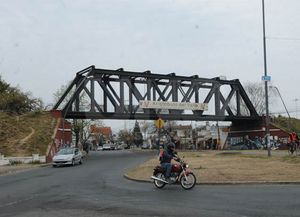 El Concejo cambió el nombre del histórico Puente Negro