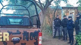 La policía intervino en tres localidades para dar con el paradero de un presunto abusador.