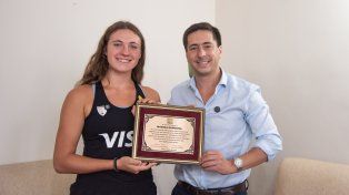 Reconocimiento de la provincia a Máxima Duportal por su proyección en el hockey sobre césped