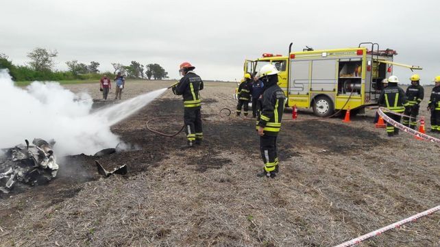 Se estrelló un avión en un campo cercano a Venado Tuerto y murieron sus dos ocupantes