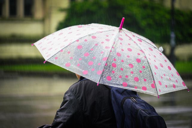 La lluvia tarda en llegar a Rosario
