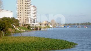 El Paraná sigue bajando y 11 familias ya volvieron a sus hogares