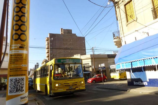 Los santafesinos podrán saber cuando pasa el colectivo con el celular