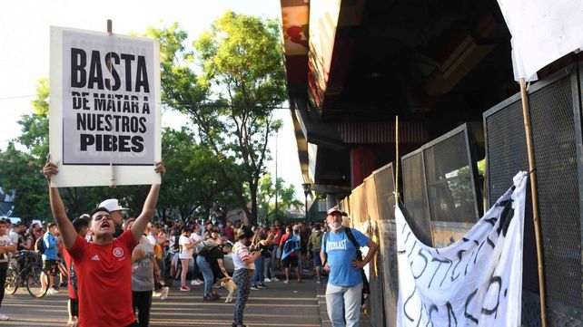 Numeroso reclamo por el crimen del joven Lucas González