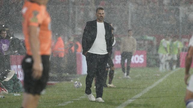 El Ogro Fabbiani hizo frente al temporal y de a poco está reacomodando al equipo