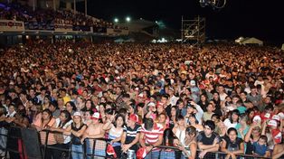 El Hipódromo de Las Flores es el escenario de la quinta edición de la Fiesta Nacional de la Cumbia Santafesina.
