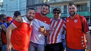 Los hinchas de Unión le pusieron su sello a un viernes con fútbol