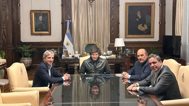 El Gobierno reflotó el Ministerio del Interior y asignó a Lisandro Catalán al frente El Gobierno reflotó el Ministerio del Interior y asignó a Lisandro Catalán al frente