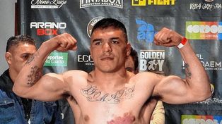 Emiliano Pucheta dio 77,800 en el pesaje oficial para medirse con el peruano Ayala.