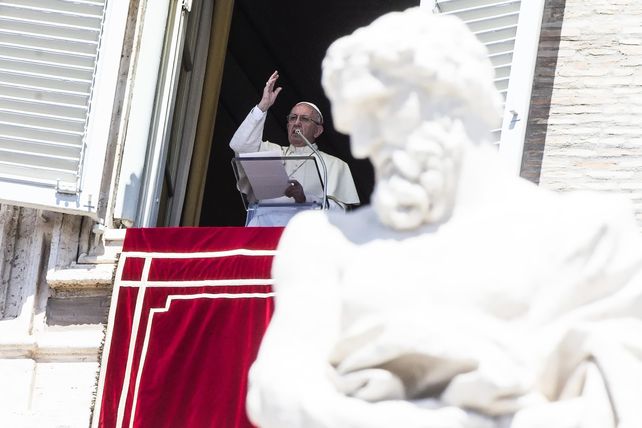 Francisco criticó el silencio vergonzoso del mundo por las masacres en el Congo