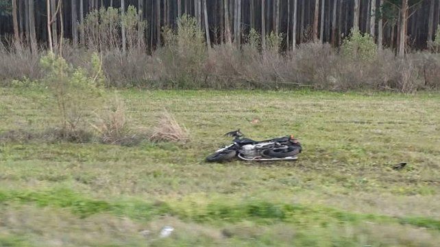 Un grave accidente entre un camón con acoplado y una moto dejó como saldo un joven gravemente herido