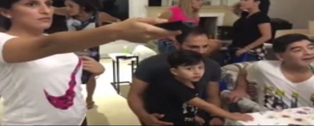 El Mannequin Challenge de la familia Maradona.