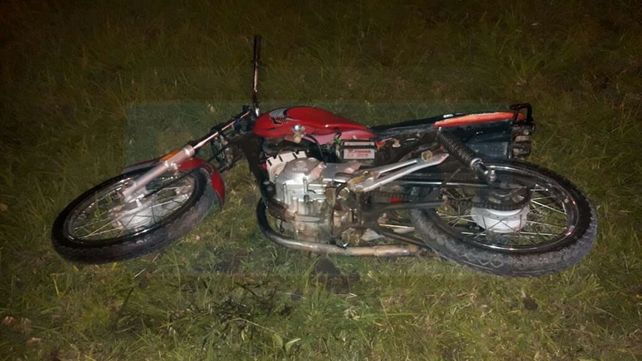 Dos motos colisionaron y por el impacto perdieron la vida dos jóvenes