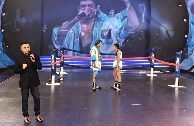 Alex y su homenaje a Rodrigo en el Cantando