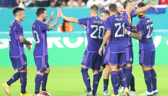 Argentina se floreó ante Honduras con buena una performance de la armada del fútbol de Rosarina