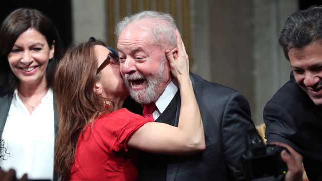 Mientras dispara contra Bolsonaro, Lula se bajó de las presidenciales de 2022