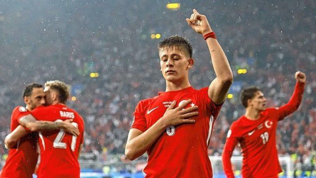 Eurocopa: Turquía batió con autoridad a Georgia