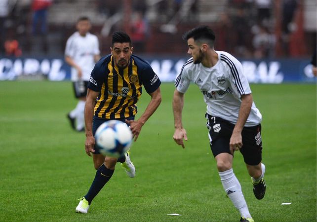Central clasificó a los octavos de final de la Copa Argentina tras vencer a Deportivo Riestra