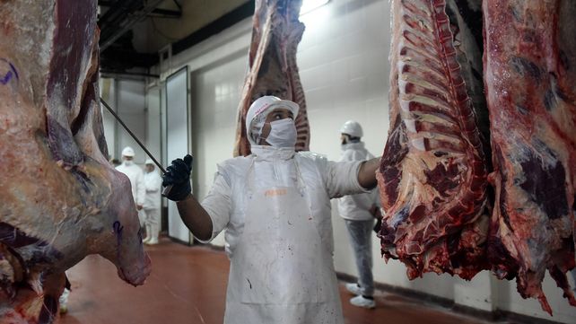 La federación de trabajadores de la carne alcanzó un nuevo acuerdo salarial.