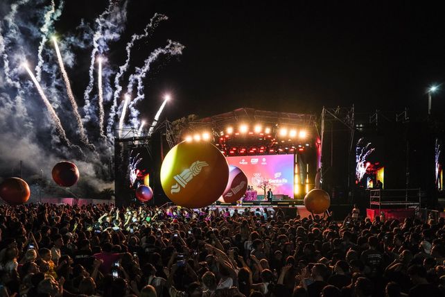 Los Juegos Suramericanos cerraron con récord histórico de asistentes y fiesta en Santa Fe