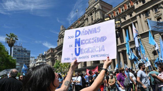 Cámara del Trabajo suspendió la reforma laboral del DNU