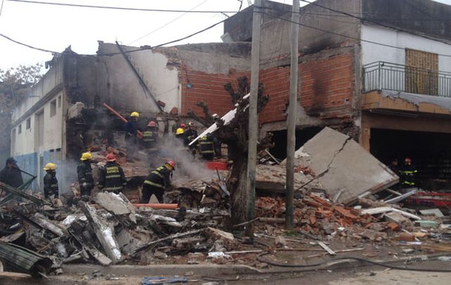 Dos muertos por la explosión de un depósito de matafuegos