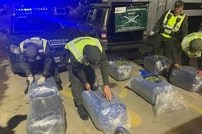 En un operativo del 5 de mayo de 2025 se secuestraron a un gendarme 180 kilos de hojas de coca.&nbsp;